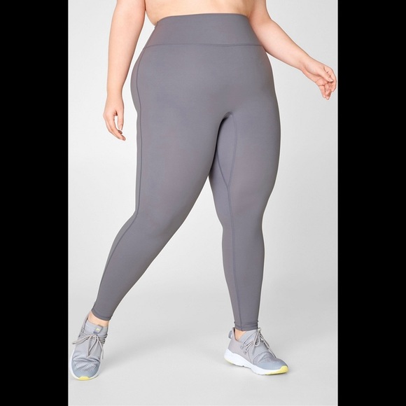 Trinity High-Waisted Pocket Legging (2X) - Picture 2 of 7